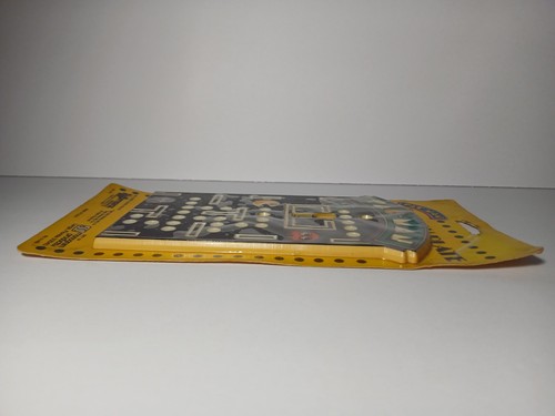 New Vintage 1980 Pac Man Arcade Game Switch Plate Light Switch Cover GAME ROOM - Picture 16 of 20