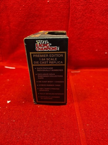 NASCAR Road Tramps 1993 Premier Edition, Number 7 Hooters - Picture 2 of 8