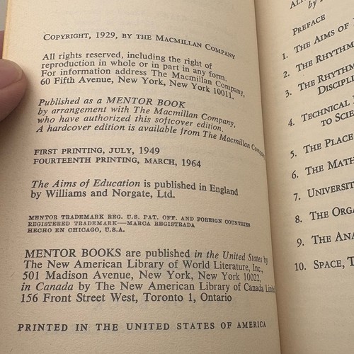 Lot of 2 – Alfred North Whitehead – Modes of Thought / Aims of Education PBs VG - Picture 6 of 10