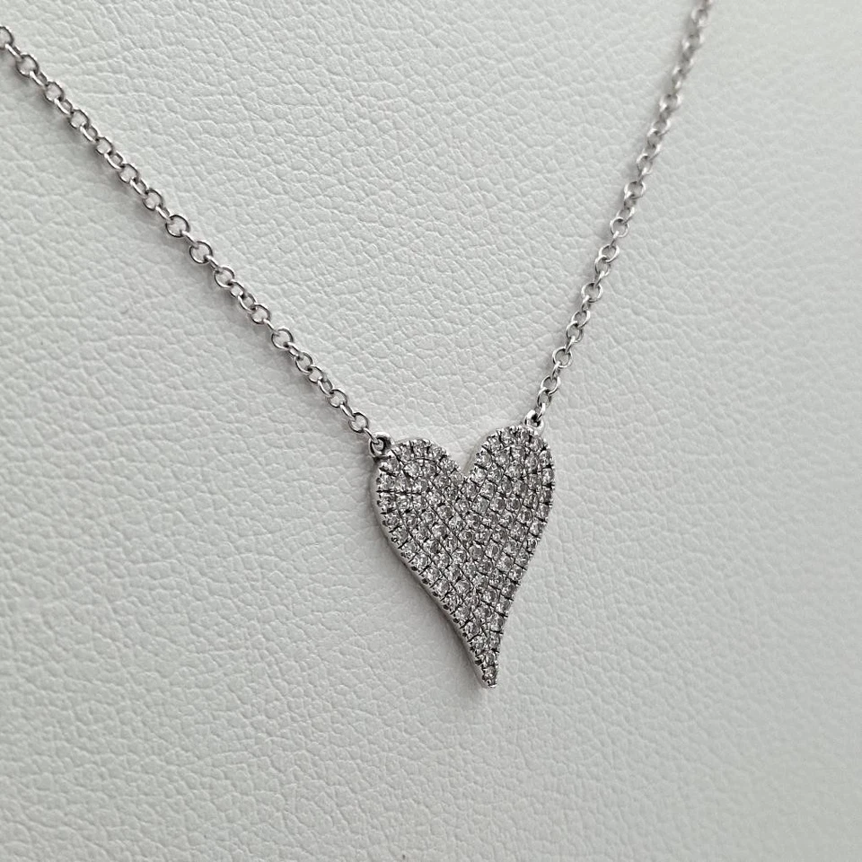 Collar Corazón Diamante Oro Blanco 14K Pequeño Amor Colección Kate Tímida Creaciones Foto 3 de 4