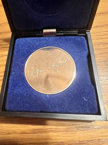 Vice Presidential Seal Spiro T Agnew Richard Nixon's VP Challenge Coin Bronze - Picture 4 of 6