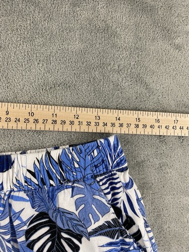 Caribbean Joe Womens Shorts Medium Blue White Floral Rayon Beach Casual C8 - Picture 5 of 10