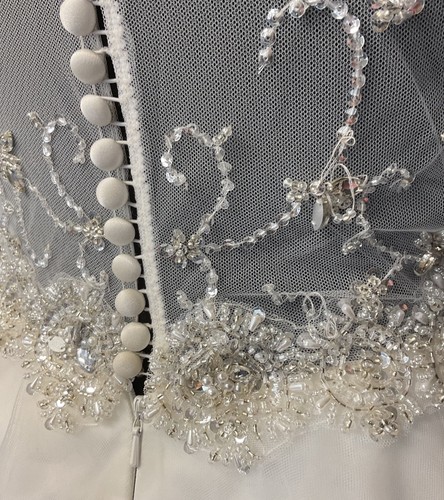 White Beaded Wedding Dress Size 6 Tulle A-Line - #OCC55 - Picture 10 of 20