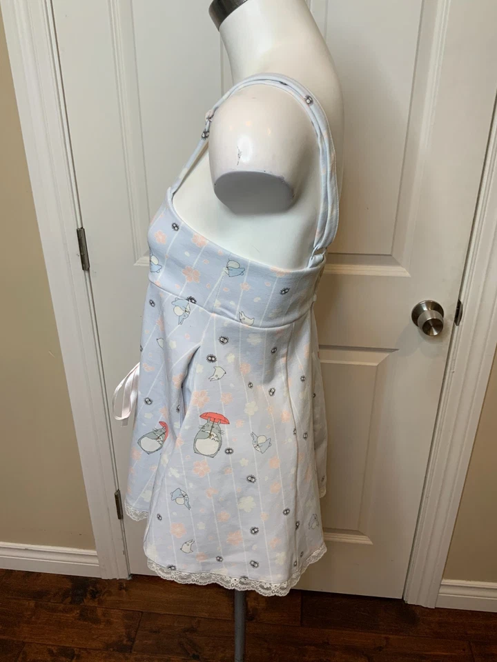 Top Babydoll Her Universe My Neighbor Totoro azul claro Studio Ghibli talla pequeña Foto 4 de 4