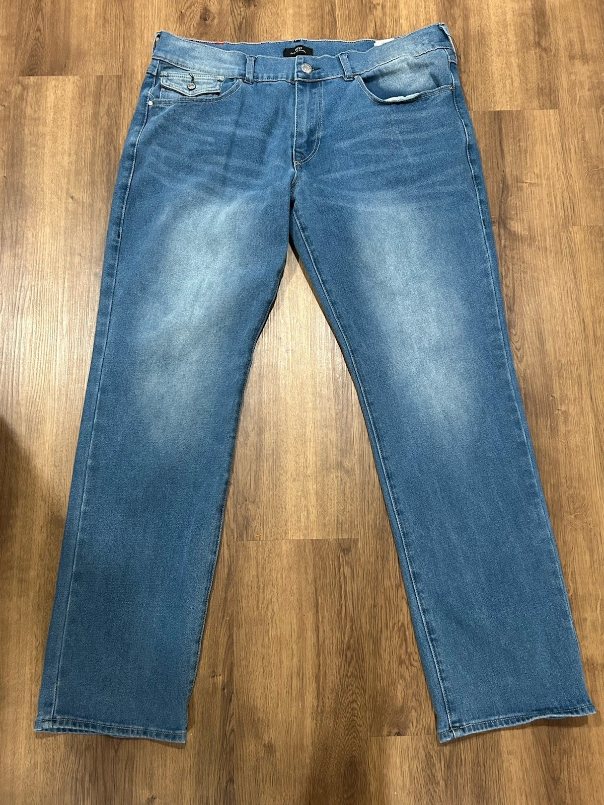 Picture 1 of 11