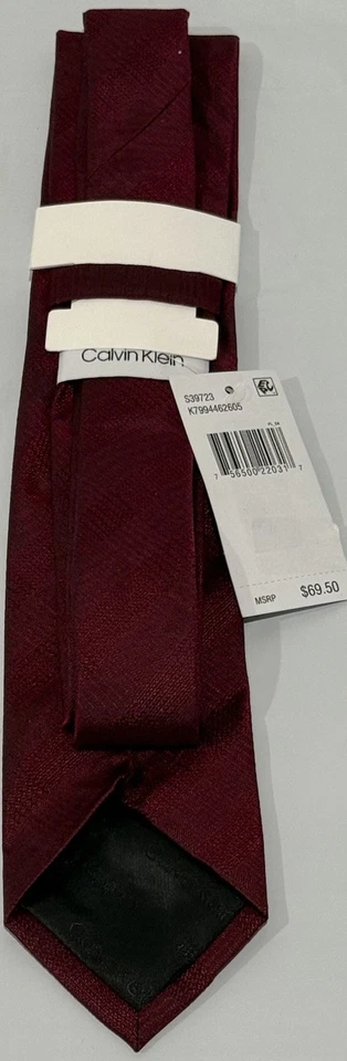 Corbata larga Calvin Klein 100 % seda rojo borgoña a rayas Foto 2 de 2