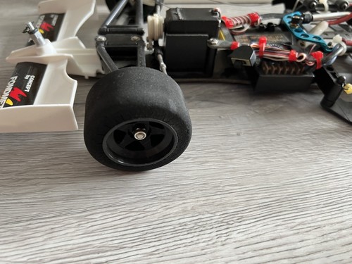 Tamiya Ferrari F310 B Schumacher F1 2WD 1/10 F103 RX chassis zum Aufbau / Rest - Imagen 3 de 17