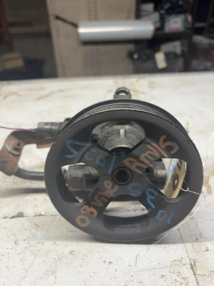 Conjunto de polea de motor bomba de dirección asistida Pontiac Vibe 2003-2008 OEM Foto 2 de 4