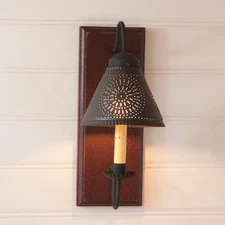 Irvin's Country Tinware Crestwood Sconce in Americana Red