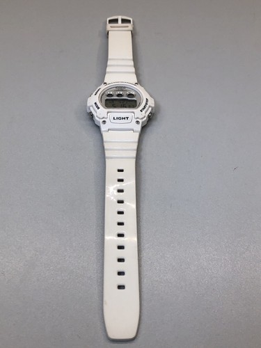 Vintage Retro Casio Illuminator Digital Alarm Unisex Wrist Watch 50M W-214HC - Picture 7 of 11