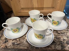Corelle  Sunflower /Sunsations 4 Cups and Saucers Excellent~many sets available