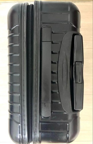 Rimowa Salsa 35L Black 2-wheel Carry Case Suitcase 851.52 - Picture 5 of 18