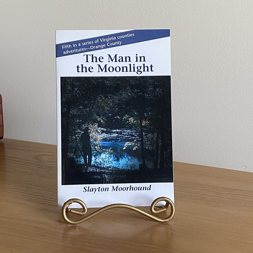 The Man in the Moonlight: A Slayton Moorhound Story 2004 Paperback - Picture 1 of 12