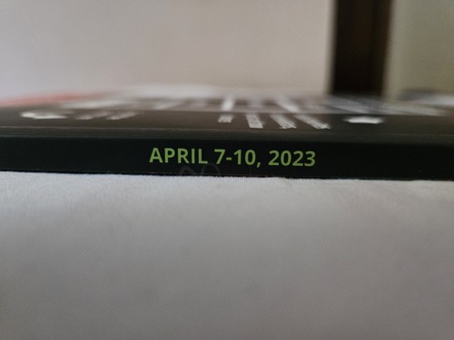 Star Wars 2023 Commemorative Guide - Picture 4 of 5
