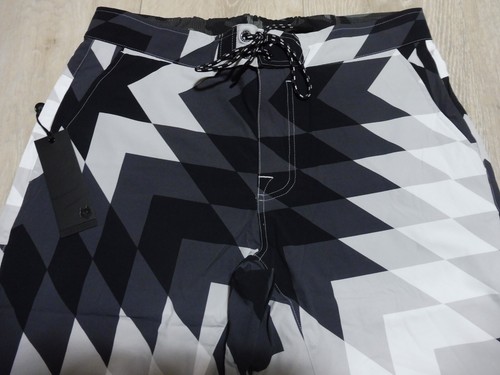 GREYSON Mens 34 SHORTS BIG SKY INDIAN WELLS AZTEC TRIBAL ARCTIC GREY SWIM TRUNKS - Picture 4 of 18
