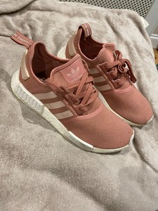 nmd salmon pink