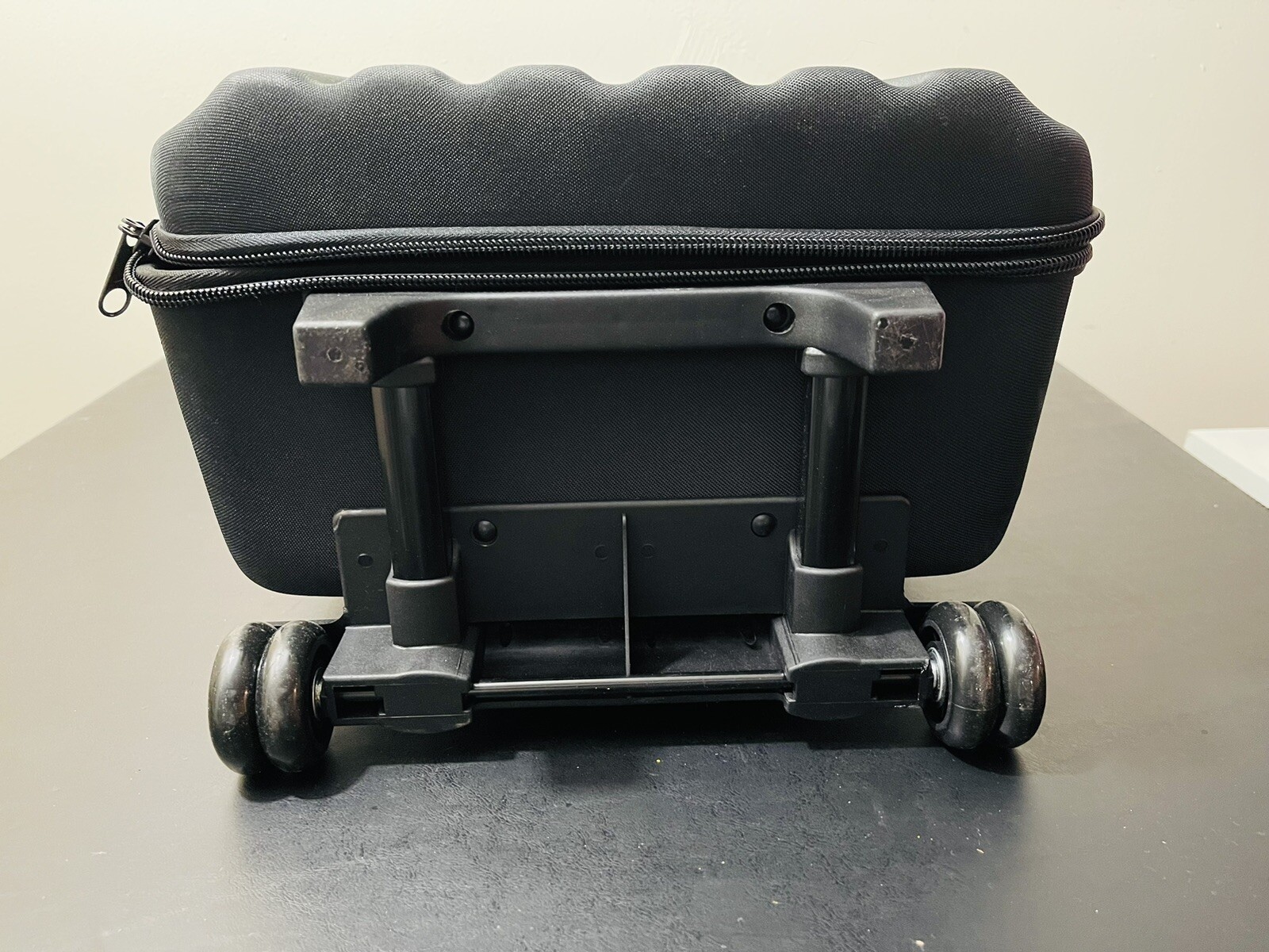 SmartVest SQL Airway Clearance System Rolling Case Luggage HTF Black