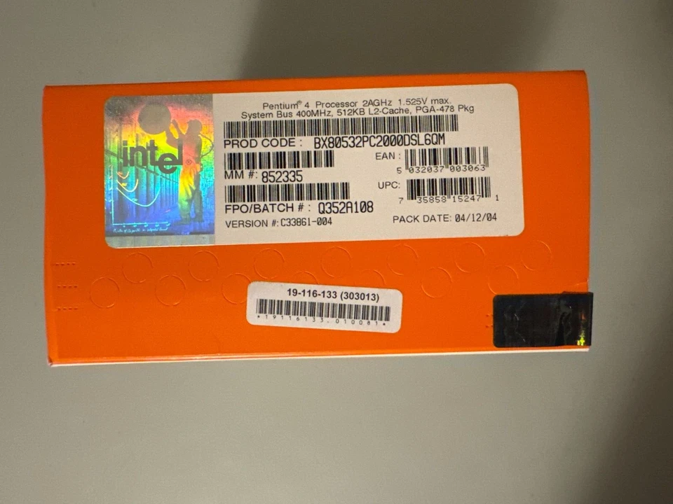 Intel Pentium 4  - 2AGHz - BX80532PC2000DSL6QM - Prescott Socket 478 Processor - Image 2 of 4