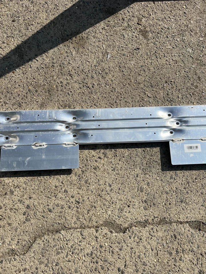 2018-2023 BMW 5 G30 530E GENUINE REAR CROSS MEMBER SUPPORT BAR OEM 7334566 - Image 3 of 4