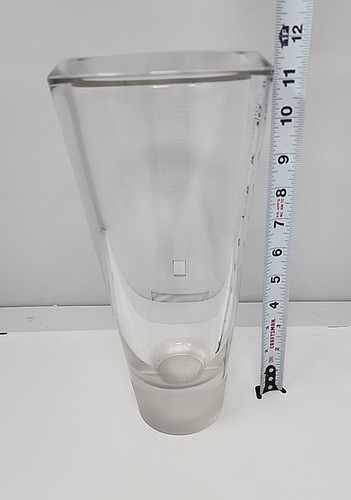 Vera Wang Illusion by Wedgwood Germany Clear Crystal Vase w/Frosted Base 11.5" - Picture 4 of 5