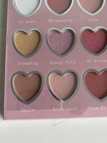 Disney Winnie the Pooh Valentines Heart Eyeshadow Palette Limited Edition 12 NEW - Picture 10 of 15