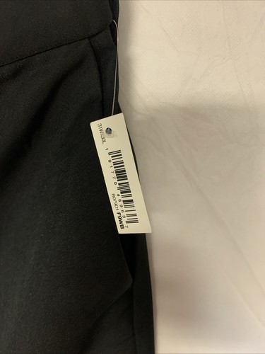 Amazon Essentials Men's Classic-Fit Expandable-Waist Flat-Front Dress Pant - Picture 4 of 5