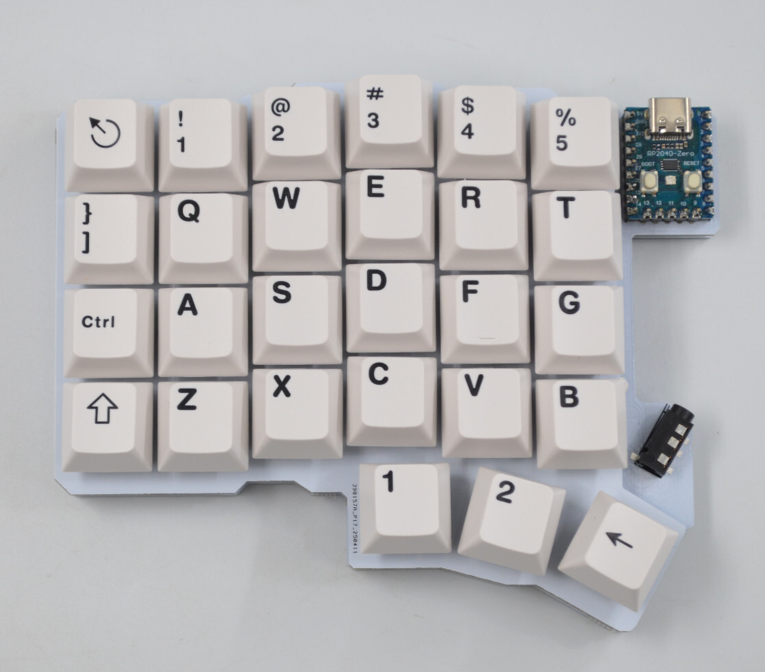 Silakka54 Split Custom Mechanical Keyboard Holy Panda Lubed
