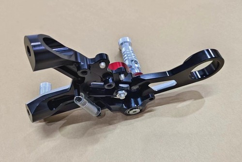 Red Adjustable Sport Rear Set Rearset Silver Footpeg For BMW S1000RR M1000RR 19+ - Picture 4 of 8