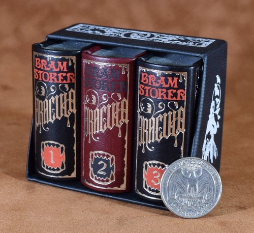 MINIATURE BOOK Bram Stoker DRACULA - Picture 2 of 9
