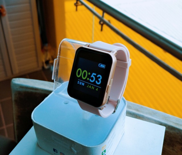 q7 smartwatch 3556