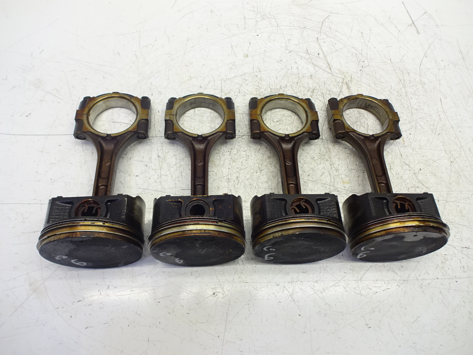 4x piston connecting rod Subaru Legacy IV Outback 3.0 R AWD petrol EZ30