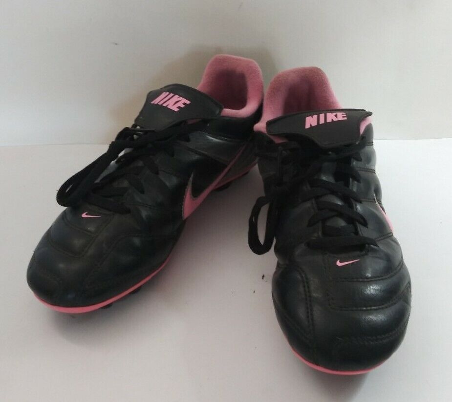 Nike outlet girls spikes