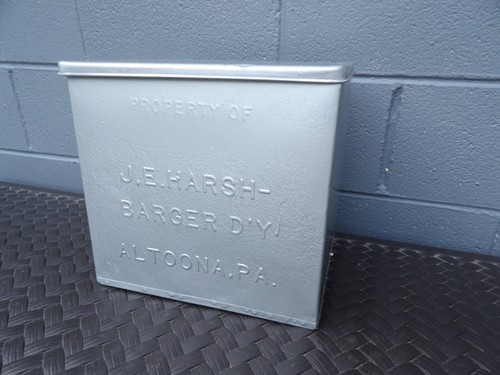 J.E. Harshbarger Dairy Altoona PA Botella de Leche Galvanizada Entrega Porche Caja - Imagen 3 de 11