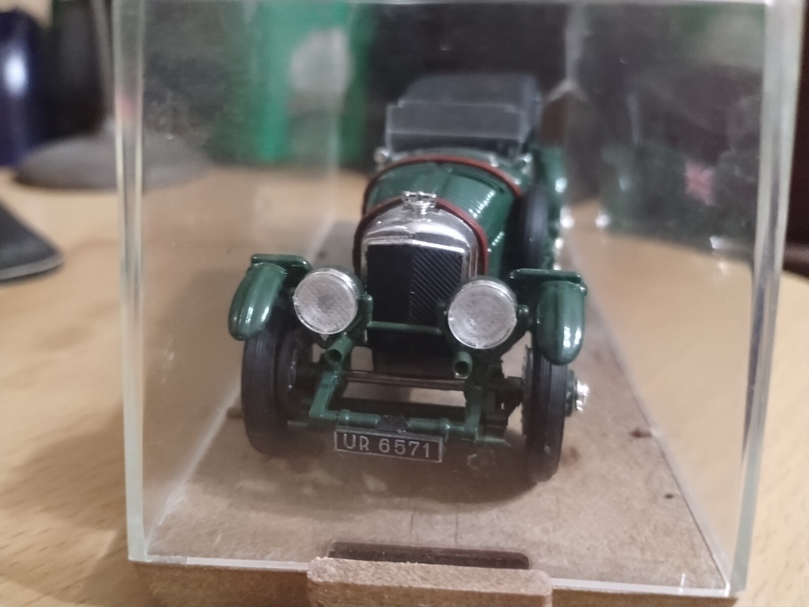 Picture 3 of 8