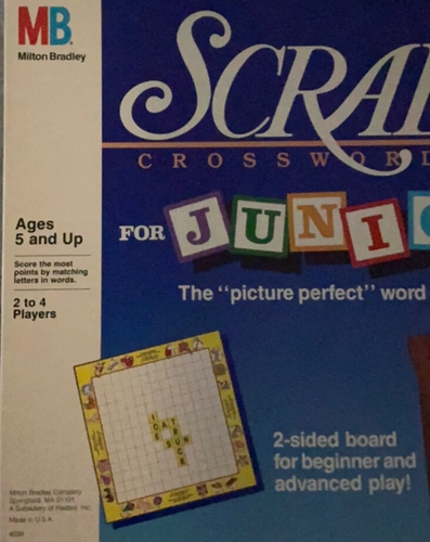 Hasbro Junior Scrabble Game  - Afbeelding 2 van 3