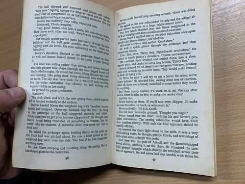 1978 DOUGLAS REEMAN "SURFACING WITH DARING" WW2 FICTION PAPERBACK BOOK (P2) - Picture 9 of 11