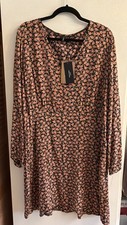 Women’s Vero Moda Curve Ditsy Print Tunic Top Dress V Neck Size 22 New with Tags