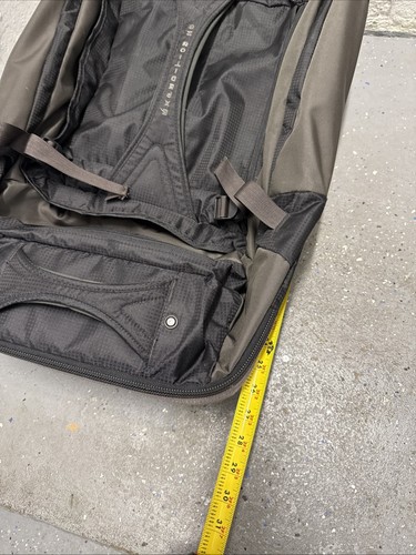 Eddie Bauer Expedition 26 Rolling Duffel Bag Suitcase Green Black Nice See Photo - Picture 16 of 19
