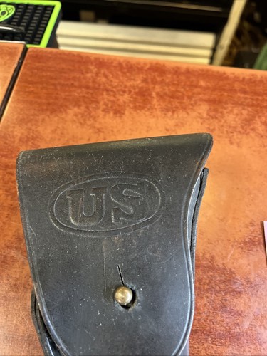 VINTAGE WW 2 BLACK LEATHER HOLSTER US 1942 SOLD SEARS Black Leather 45 Colt WWII - Picture 2 of 24