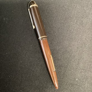 Eversharp “Skyline” Two Tone Army Brown Vintage 1940’s Lever Fill Fine Nib 14k