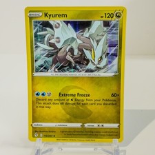 Pokémon Kyurem 116/203 Rare Holo Evolving Skies NM