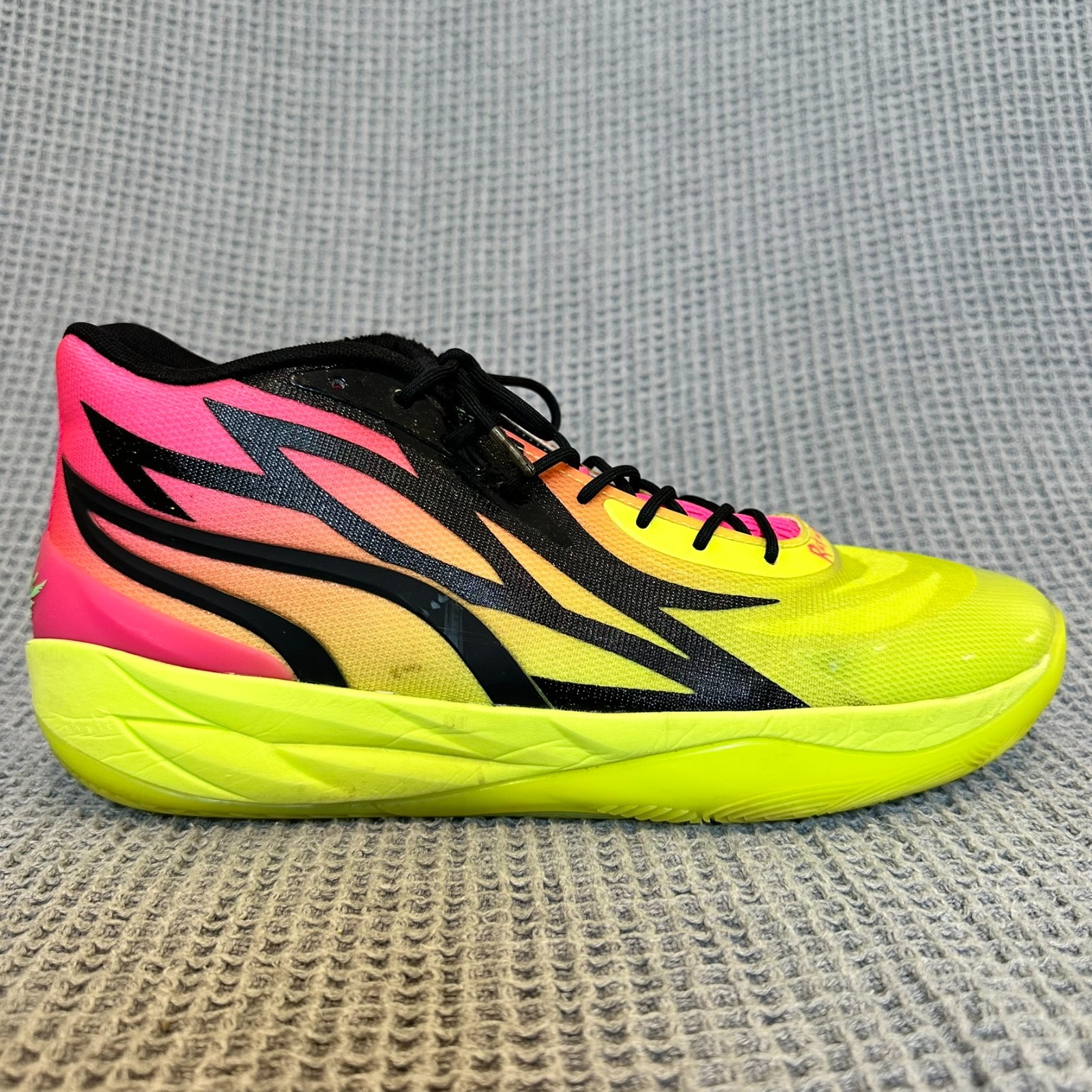 PUMA x Rick and Morty RS-Dreamer Collab Mismatched Basketball Shoes Men’s US 13 thumbnail 6