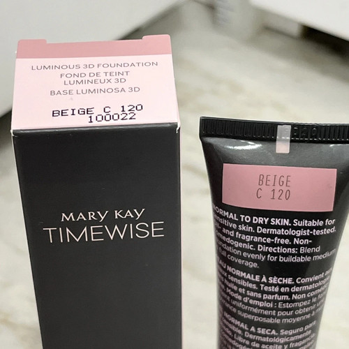 New In Box Mary Kay Timewise Luminous 3D Foundation Beige C 120 100022 Full Size - Picture 2 of 5