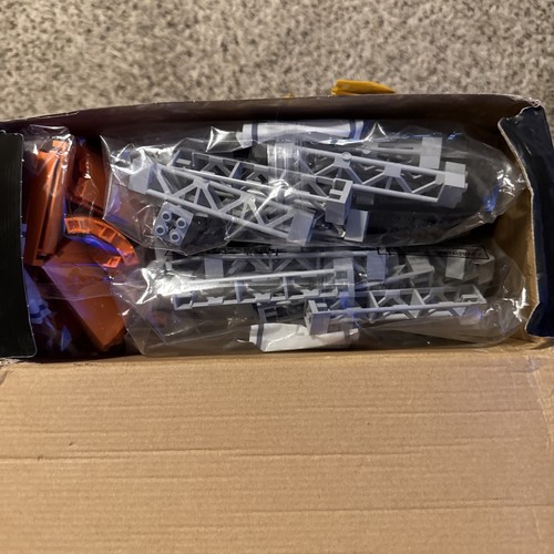 Jaki Super Space Shuttle Building Blocks Set 2226 Pieces - Picture 3 of 4