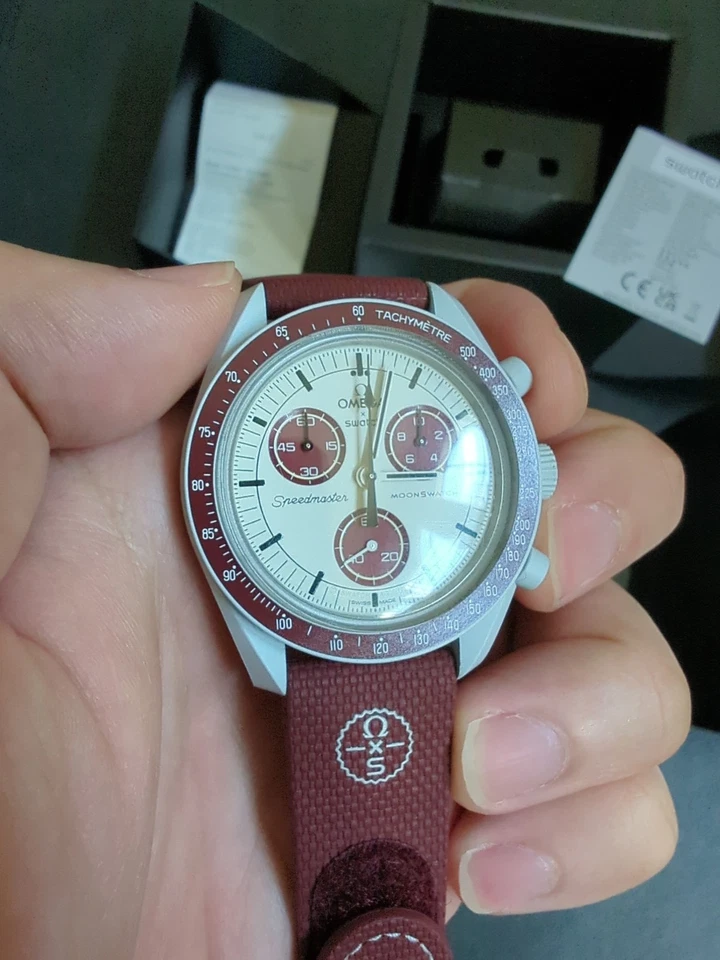 RELOJ OMEGA x SWATCH - MISIÓN A PLUTO Reloj Lunar con Correa Web Exclusiva Moonwatch Foto 4 de 4