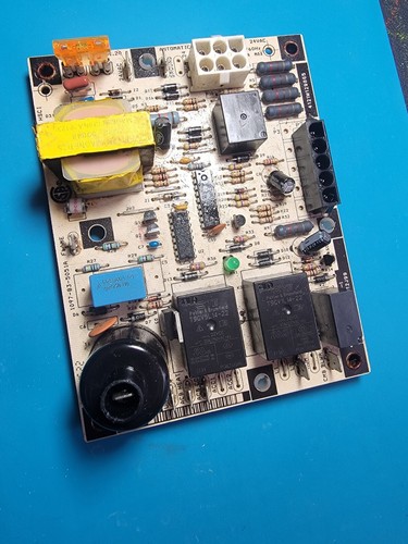 1097-502-l 1097-83-5051A 4720M019691 Lennox Furnace OEM Control Board - Picture 9 of 13