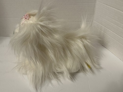 Perro de peluche maltés Aurora Miyoni Tots 11 pulgadas blanco con lazo rosa - Imagen 3 de 10