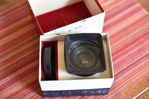 Lente impecable - Leica Super-Angulon-R 21 mm f/4 - GRADO DE COLECCIONISTA - Imagen 8 de 10