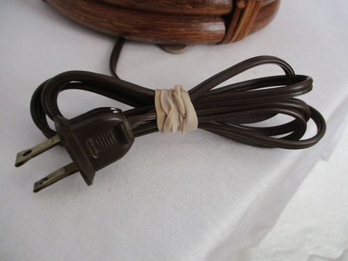 Vintage Rattan Tischlampe Mid Century Bugholz Modernist Tiki Cane Käfiglampe - Bild 10 von 10