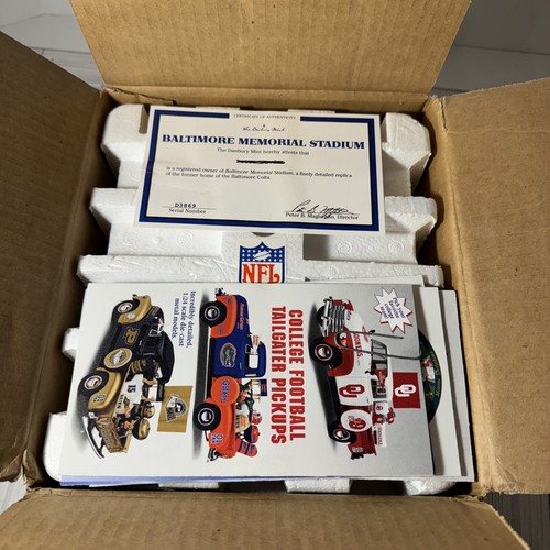NEW! Danbury Mint Memorial Stadium Baltimore Colts original box Replica - Picture 9 of 9
